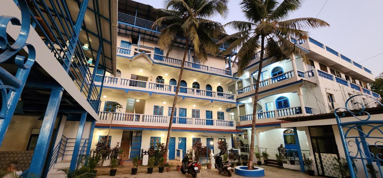 Mandrem Retreat Beach Resort Eski Goa Dış mekan fotoğraf