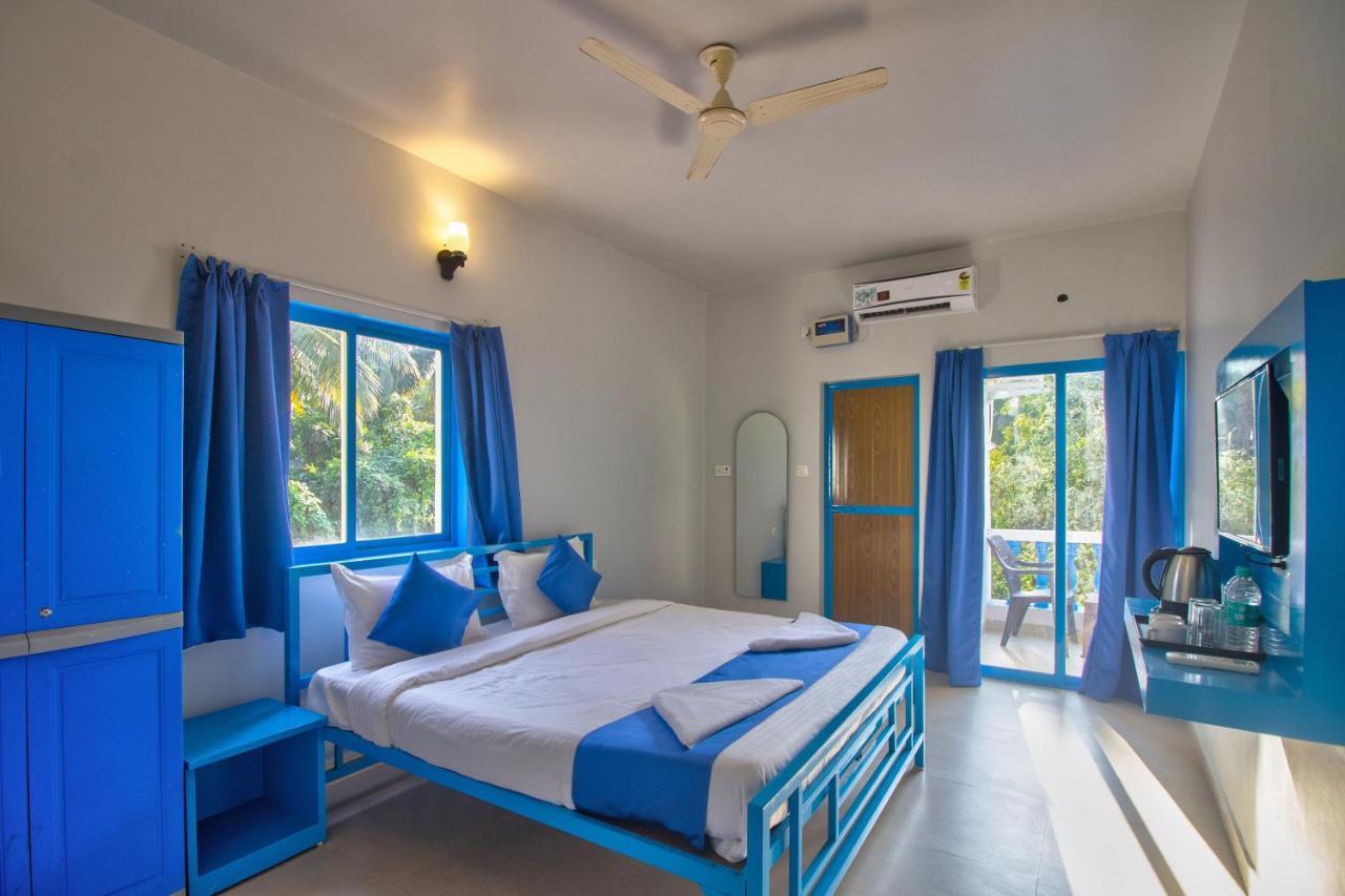 Mandrem Retreat Beach Resort Eski Goa Dış mekan fotoğraf