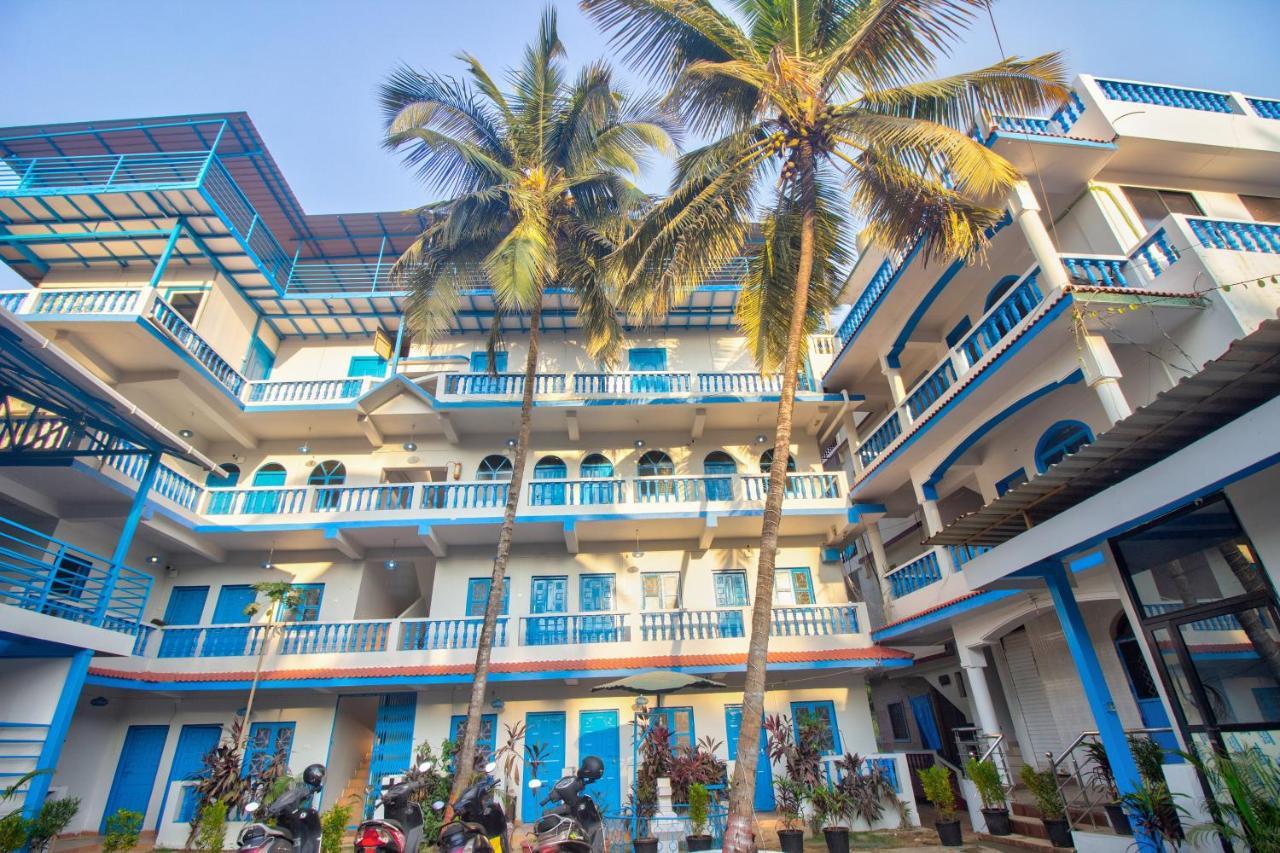 Mandrem Retreat Beach Resort Eski Goa Dış mekan fotoğraf
