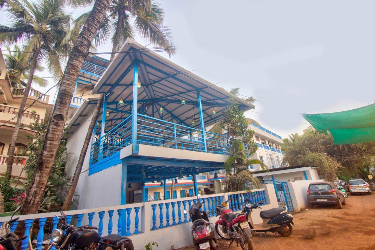 Mandrem Retreat Beach Resort Eski Goa Dış mekan fotoğraf