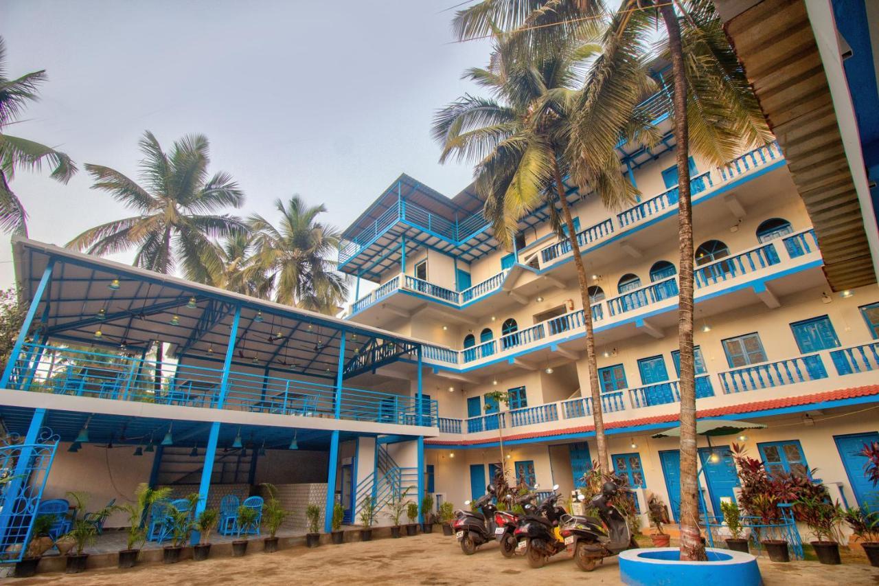 Mandrem Retreat Beach Resort Eski Goa Dış mekan fotoğraf