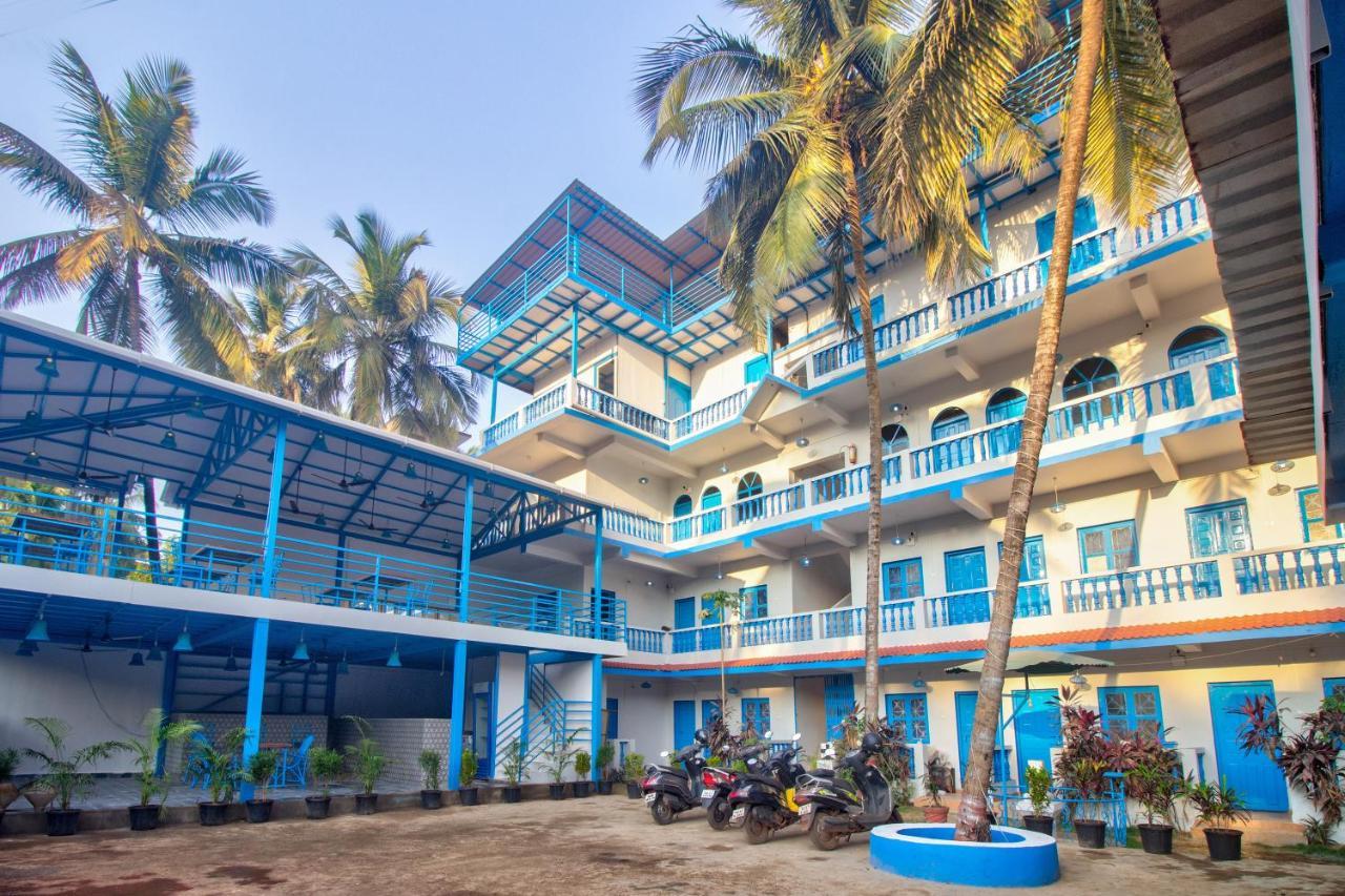 Mandrem Retreat Beach Resort Eski Goa Dış mekan fotoğraf