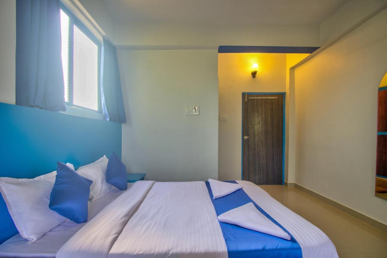 Mandrem Retreat Beach Resort Eski Goa Dış mekan fotoğraf