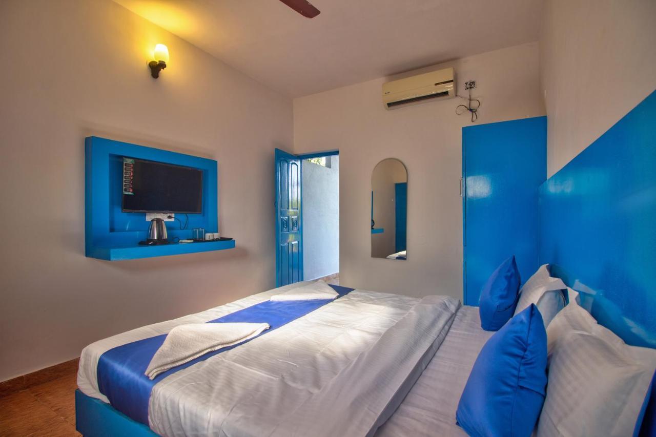 Mandrem Retreat Beach Resort Eski Goa Dış mekan fotoğraf