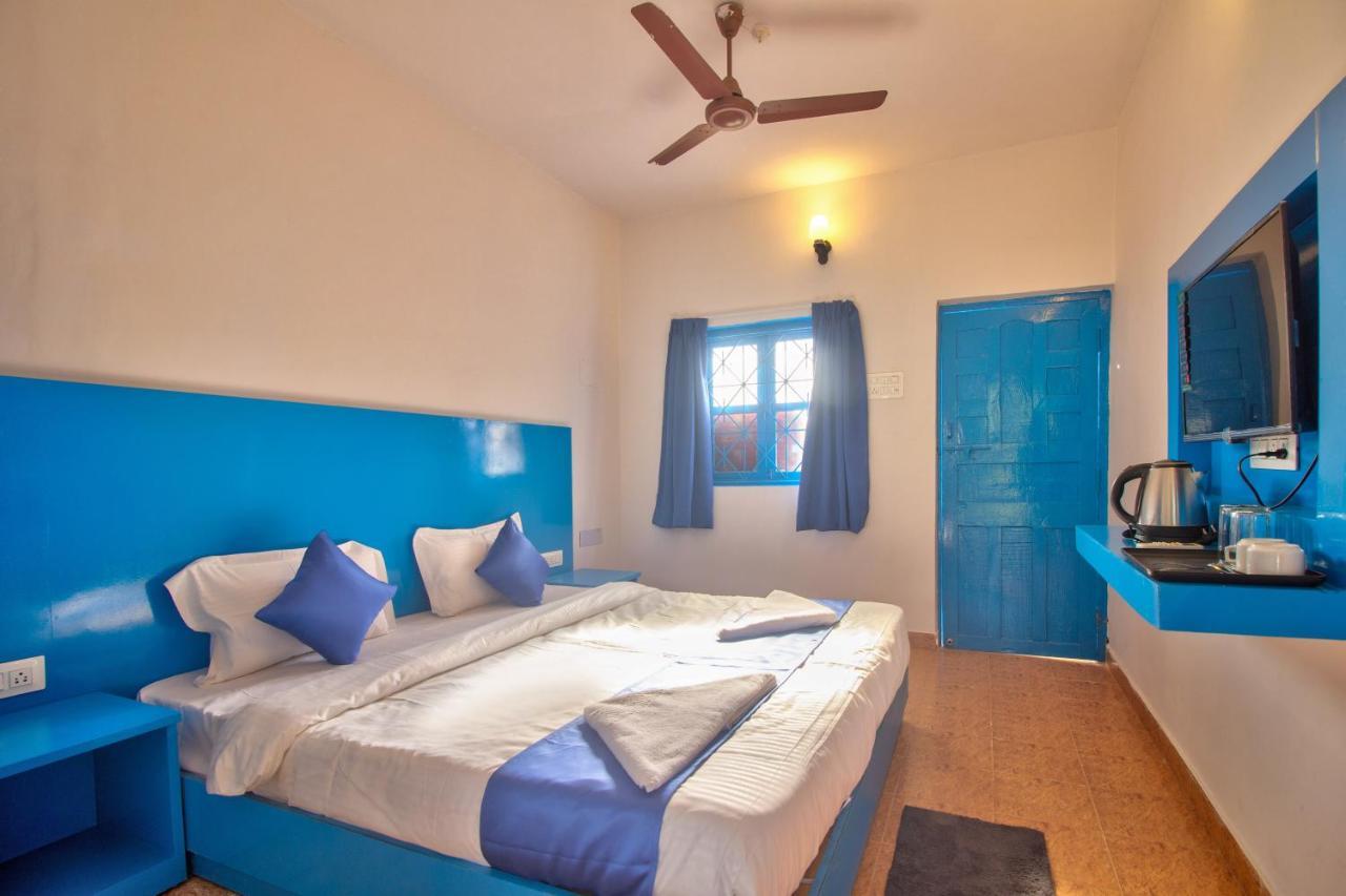 Mandrem Retreat Beach Resort Eski Goa Dış mekan fotoğraf